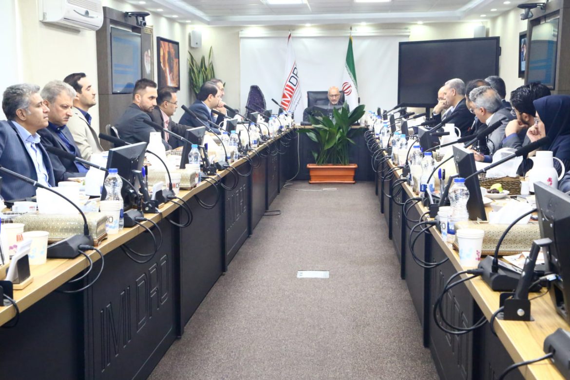 موثقی نیا در نشست کنترل مدیریتی شرکت معدنی و صنعتی چادرملو