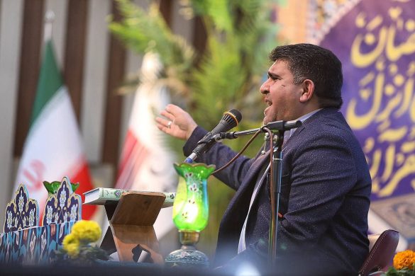 07 1 585x390 - به مناسبت ایام ماه مبارک رمضان برگزار شد؛ محفل اُنس با قرآن ویژه کارکنان شرکت فولاد خوزستان