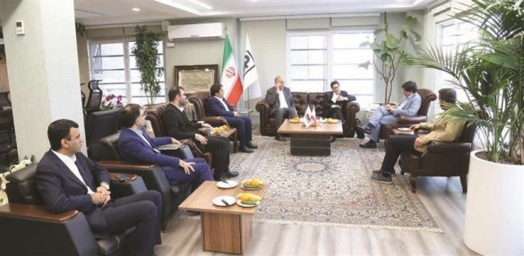 نشستهای نوروزی فولاد مبارکه؛ گامی راهبردی در مسیر همافزایی، توسعه صادرات، و تحقق اهداف صنعتی کشور 06 4 585x286 - نشستهای نوروزی فولاد مبارکه؛ گامی راهبردی در مسیر همافزایی، توسعه صادرات، و تحقق اهداف صنعتی کشور