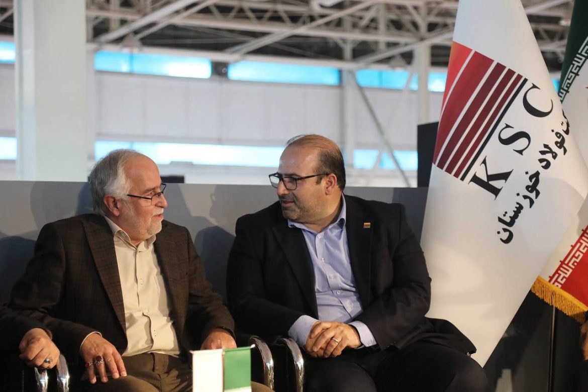 تصویری از بازدید سردار مجید خراسانی، معاون اقتصادی سپاه، از غرفه فولاد خوزستان در نمایشگاه ایران اکسپو ۲۰۲۵.