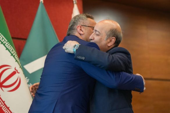 03 5 585x389 - نجفی سکان&zwnj;دار مبین انرژی شد: برای منافع مبین خواهم جنگید